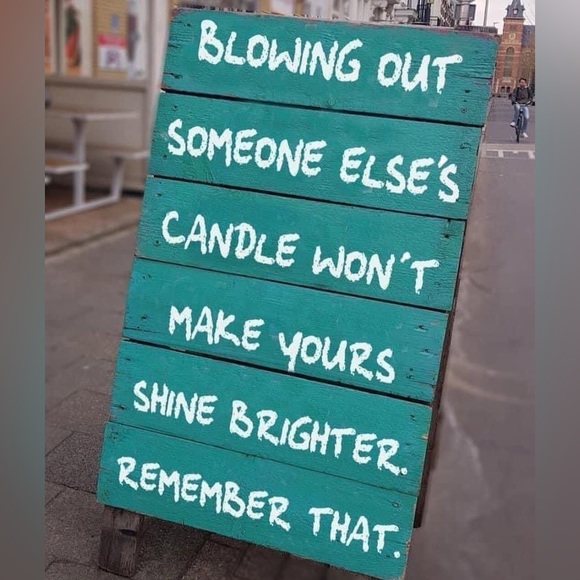 LIVE SHOW Listing!!! Like this listing to be notified when I go live!!! - Picture 3 of 10